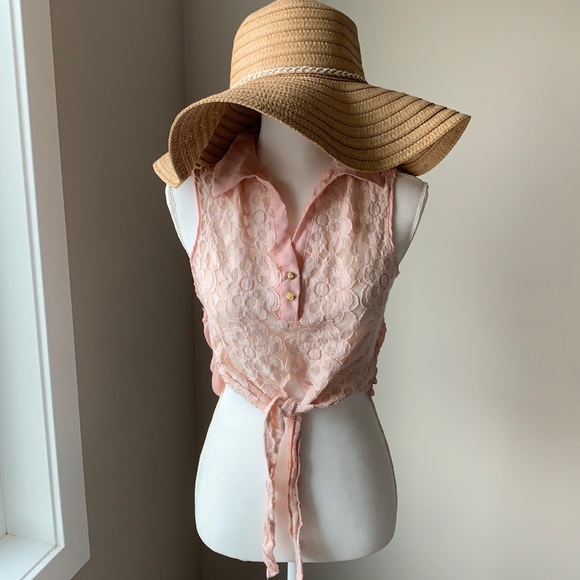 Suzy Shier crop top with tie knot in front - Picture 3 of 10